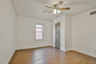 2109 36th St in Lubbock, TX - Building Photo - Building Photo