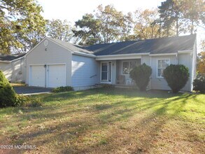 1113 Windlass Dr in Stafford Township, NJ - Building Photo - Building Photo