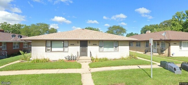 property at 1727 Remington Rd