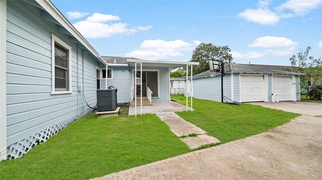 503 Lake Rd in La Marque, TX - Building Photo - Building Photo