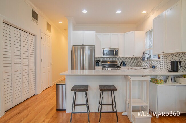 property at 1132 W 17th St
