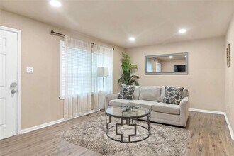 2290 Swallow Cir SE in Atlanta, GA - Building Photo - Building Photo