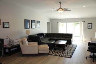 12872 Meadowbend Dr in Wellington, FL - Building Photo - Building Photo