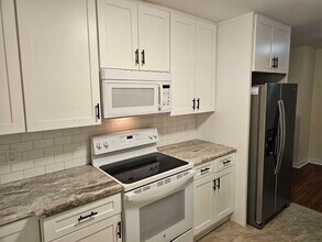842 Graythorn Ln in Tallahassee, FL - Building Photo - Building Photo