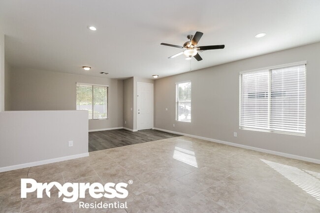 40994 N Vine Ave in San Tan Valley, AZ - Building Photo - Building Photo