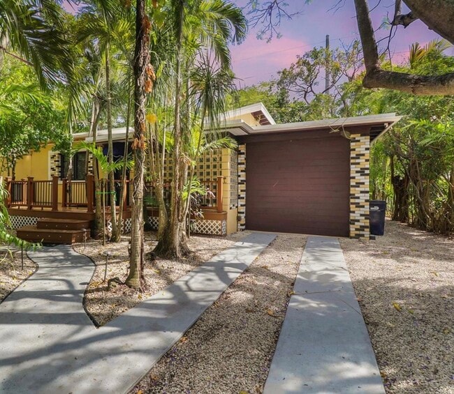 property at 550 Quail Ave