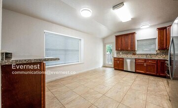 902 Mammoth Ct in Round Rock, TX - Building Photo - Building Photo