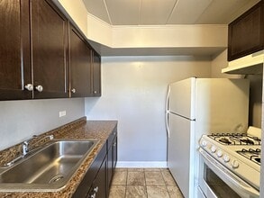 9610 Ivanhoe Ave in Schiller Park, IL - Building Photo - Building Photo