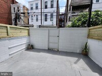 2327 S Rosewood St photo'