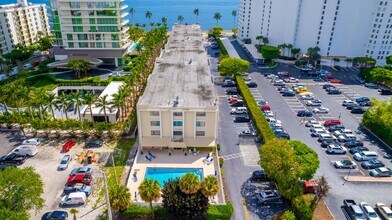 1601 S Flagler Dr in West Palm Beach, FL - Building Photo - Building Photo