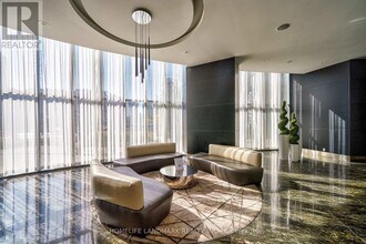 60 Absolute Ave in Mississauga, ON - Building Photo - Building Photo