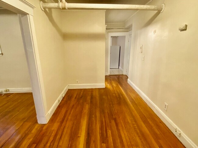 29 Mount Hood Rd, Unit #14 in Boston, MA - Foto de edificio - Building Photo