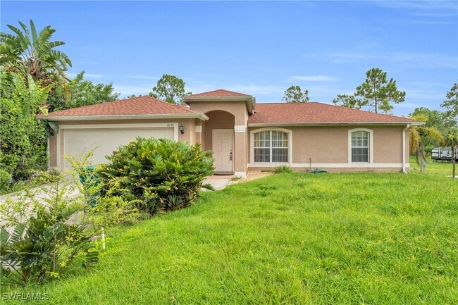 2131 24th Ave NE in Naples, FL - Building Photo - Building Photo
