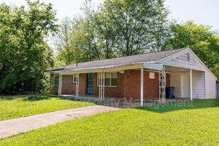 1508 Collier Dr in Birmingham, AL - Building Photo