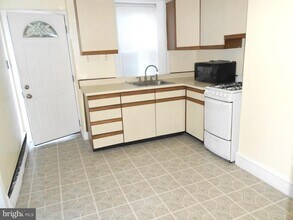 26 Jefferson St in Bala Cynwyd, PA - Building Photo - Building Photo