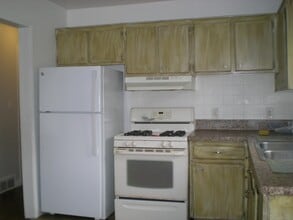 19430 Colman St in Clinton Township, MI - Building Photo - Building Photo