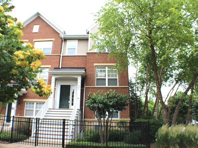 property at 352 W Wood St