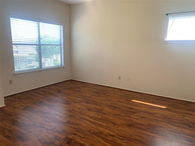 2710 Grants Lake Blvd in Sugar Land, TX - Building Photo - Building Photo