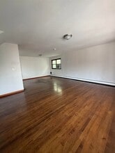 201 39th St in Union City, NJ - Building Photo - Building Photo