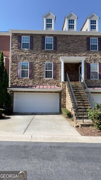 6160 Briggs Way in Duluth, GA - Foto de edificio