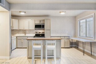 304 Orland St in Las Vegas, NV - Building Photo