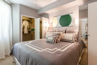 Biltmore at Camelback in Phoenix, AZ - Building Photo - Interior Photo