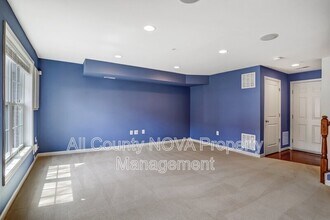 1609 Poplar Run Dr in Silver Spring, MD - Building Photo - Building Photo