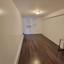 1306 Manhattan Ave, Unit BR in Union City, NJ - Building Photo - Building Photo