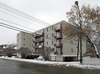 Harvard Towers in Calgary, AB - Building Photo - Building Photo