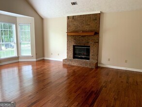 175 Richmond Pl in Newnan, GA - Building Photo - Building Photo