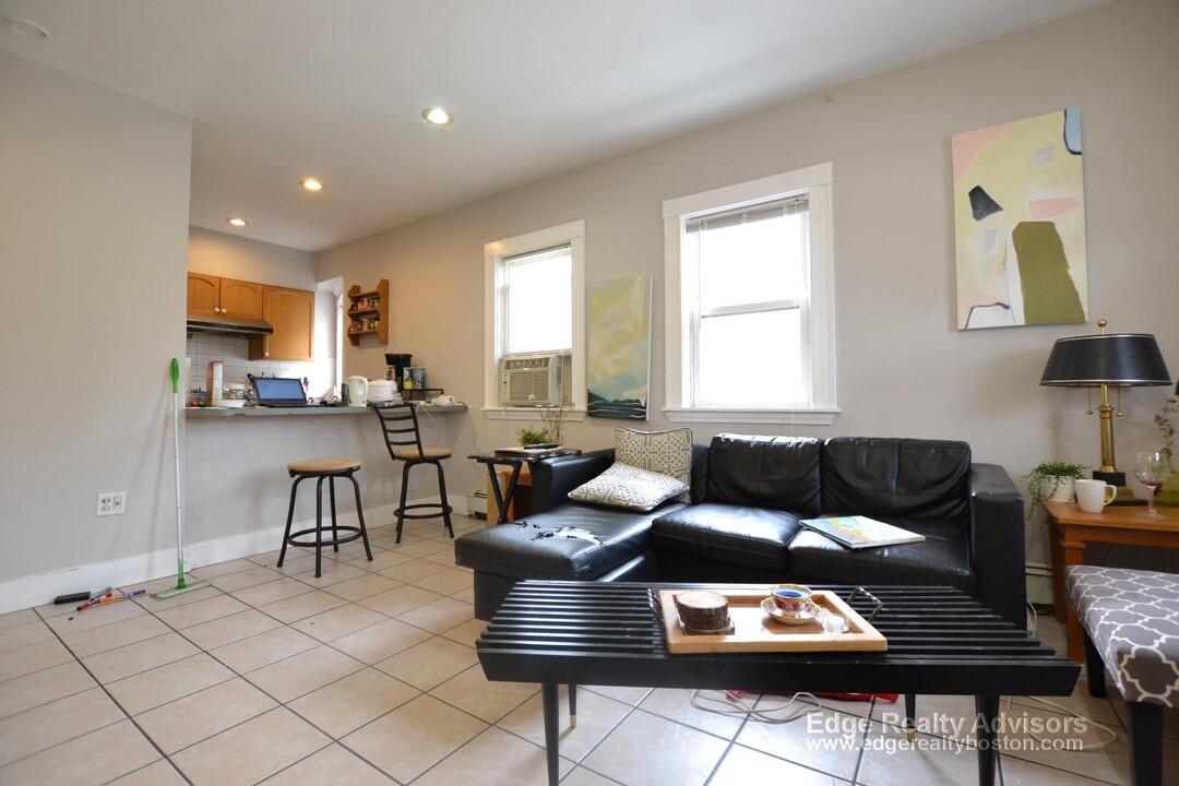 33 Long Ave in Boston, MA - Building Photo