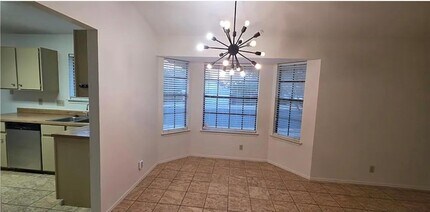 1300 Tuffit Ln in Austin, TX - Foto de edificio - Building Photo