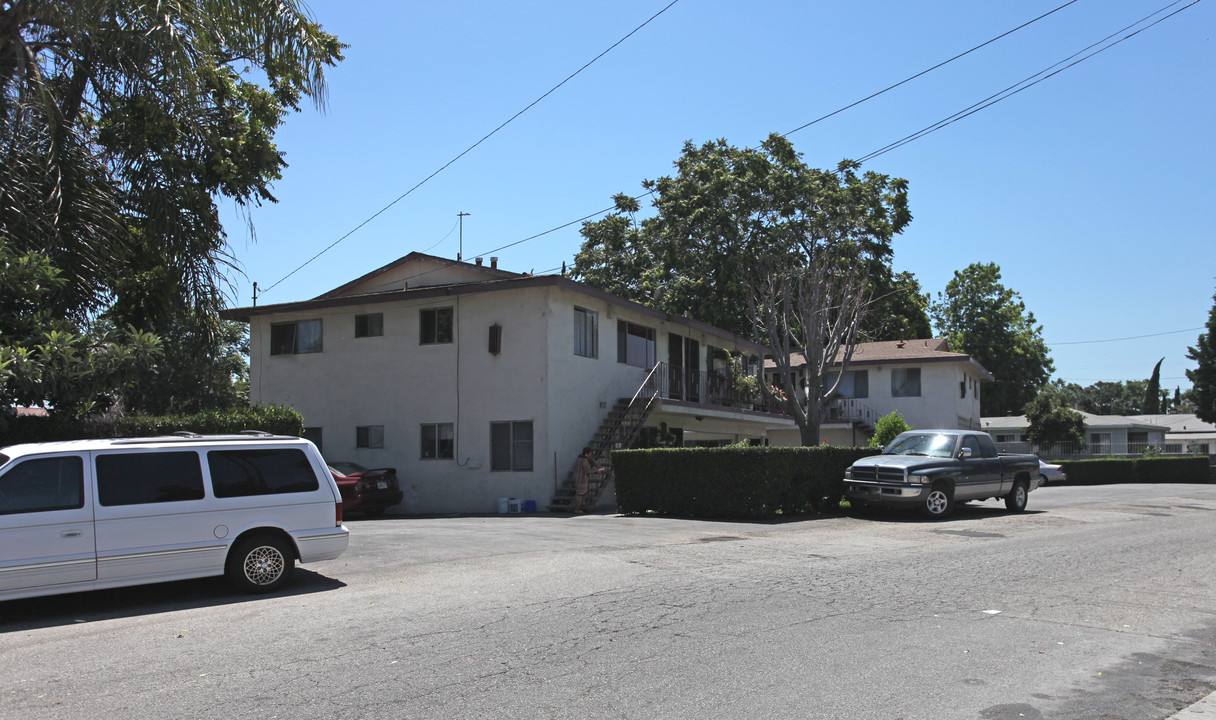 9960 Cedar Ln in El Monte, CA - Building Photo