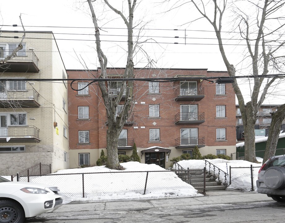 2860 Barclay in Montréal, QC - Building Photo