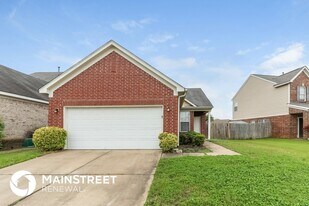 12161 Hidden Trail in Arlington, TN - Building Photo