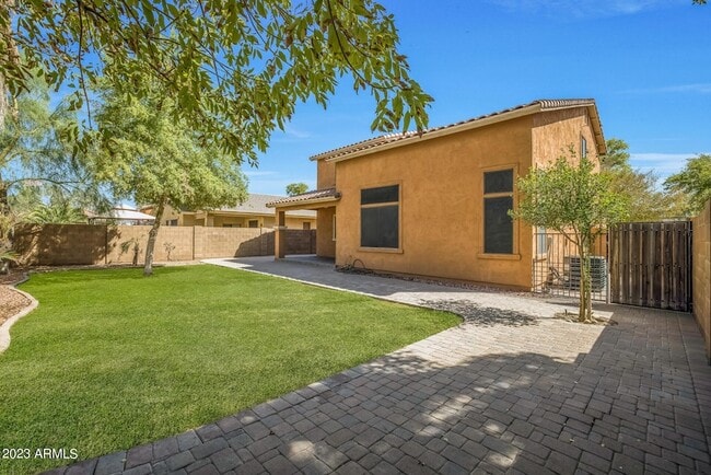 property at 3112 S 82nd Ln