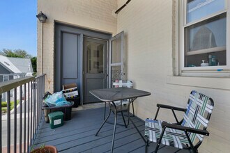 10 Woodbridge St, Unit 7 in Cambridge, MA - Building Photo - Building Photo