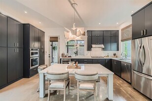 705 E Monroe St in Austin, TX - Building Photo