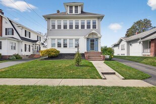 258 Hickok Ave in Syracuse, NY - Building Photo