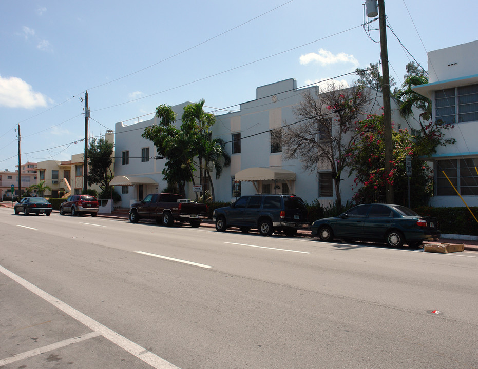 7928 Harding Ave in Miami Beach, FL - Building Photo