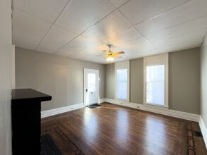 337 E 15th St, Unit #2 in New Albany, IN - Building Photo - Building Photo