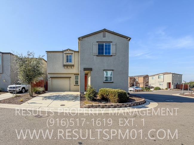 6762 Mangosteen Ln in Sacramento, CA - Building Photo - Building Photo