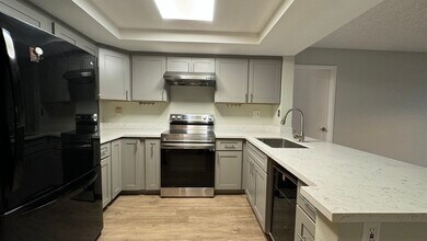 545 Pierce St in Albany, CA - Building Photo - Building Photo