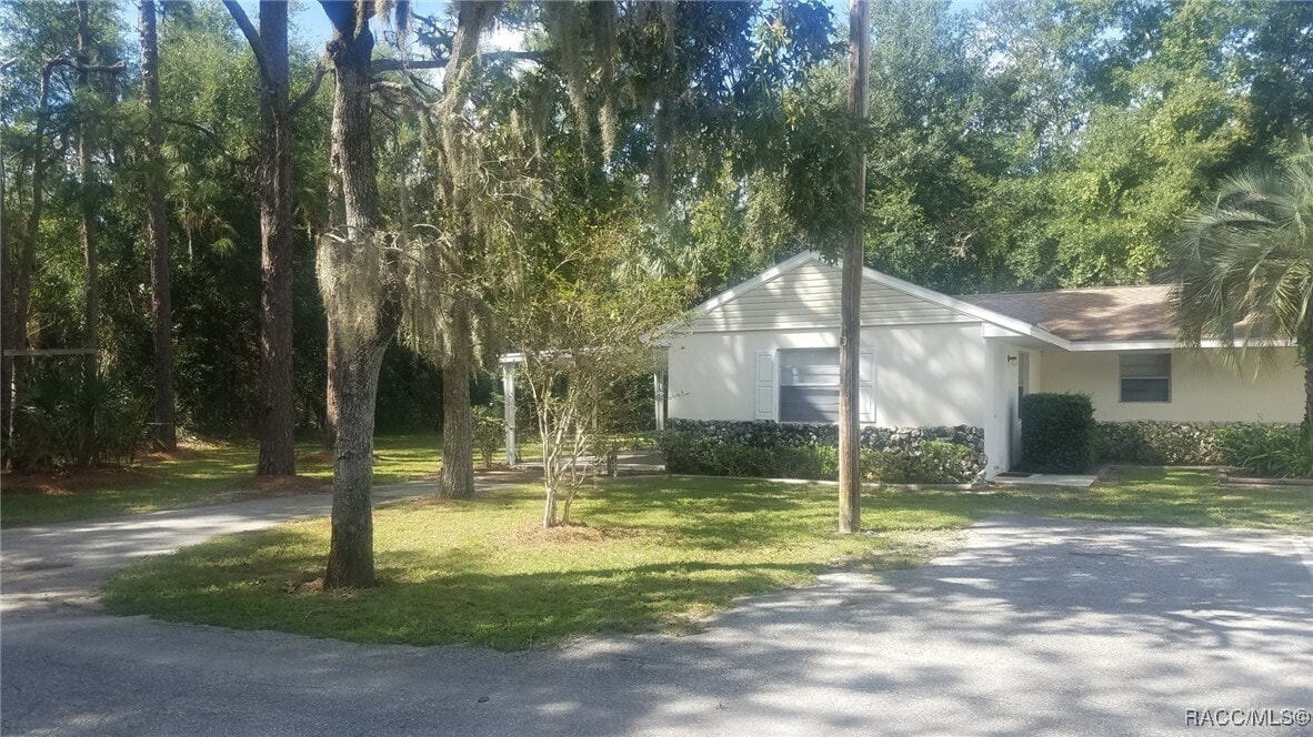 6348 S Suncoast Blvd in Homosassa, FL - Building Photo