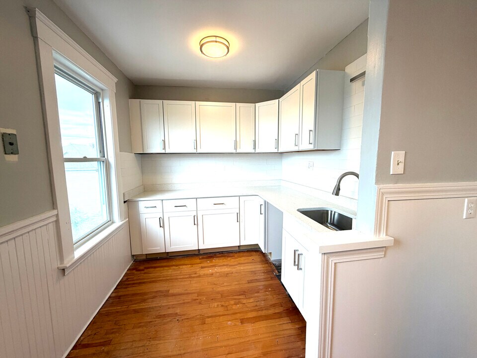 5 Watson Ave, Unit 3 in Worcester, MA - Building Photo