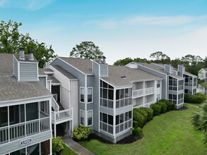 Island Pointe in Jacksonville, FL - Building Photo - Building Photo