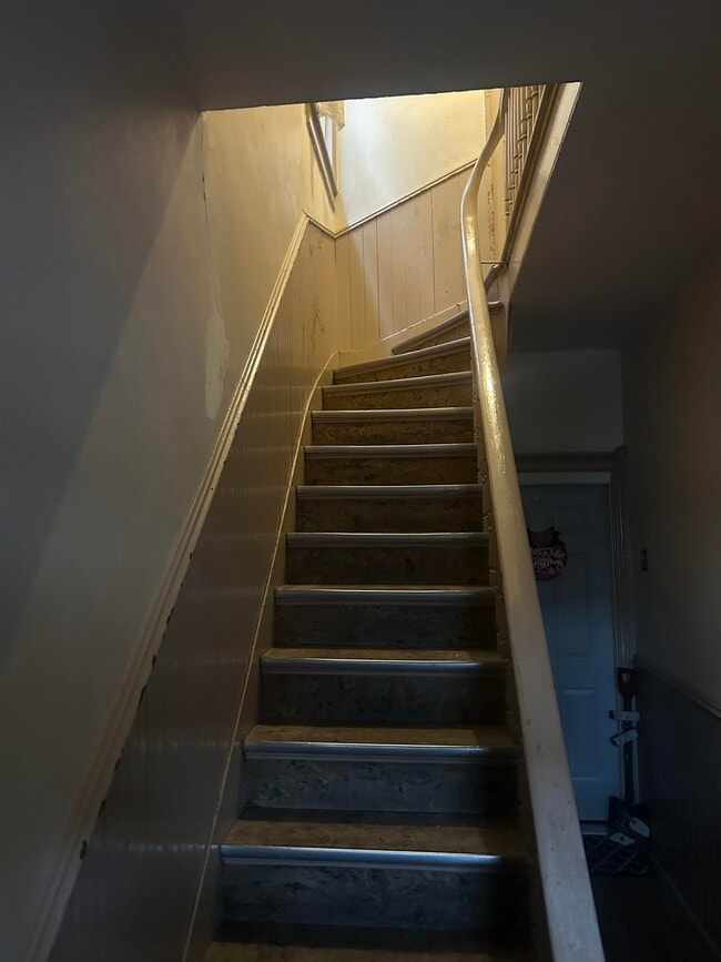 18 W 16th St in Bayonne, NJ - Building Photo - Building Photo