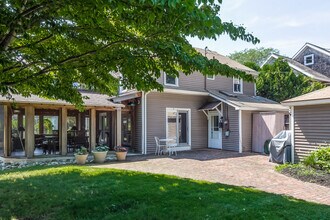 116 Overshore Dr E in Madison, CT - Building Photo - Building Photo