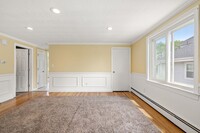 106 Barnes Ave, Unit #3 in Boston, MA - Foto de edificio - Building Photo