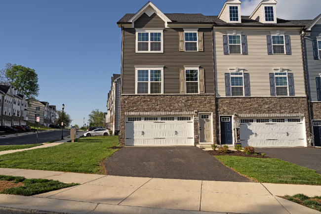property at 1763 Atlas Dr